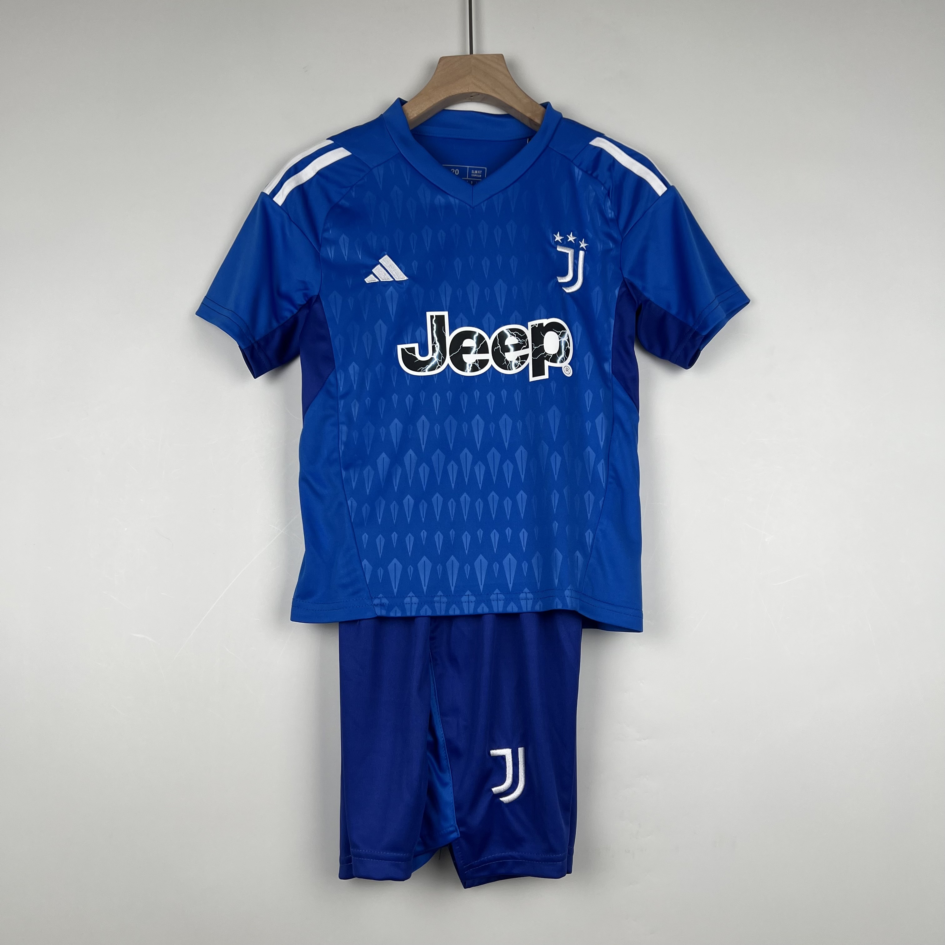 23/24 Juventus Goalkeeper Blue Kid Kit - Size:16-28